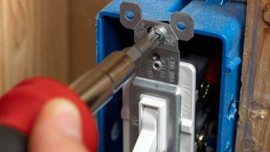 Milwaukee 11-in-1 multi-bit screwdriver