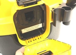 DeWalt DC500 2 gallon vacuum battery
