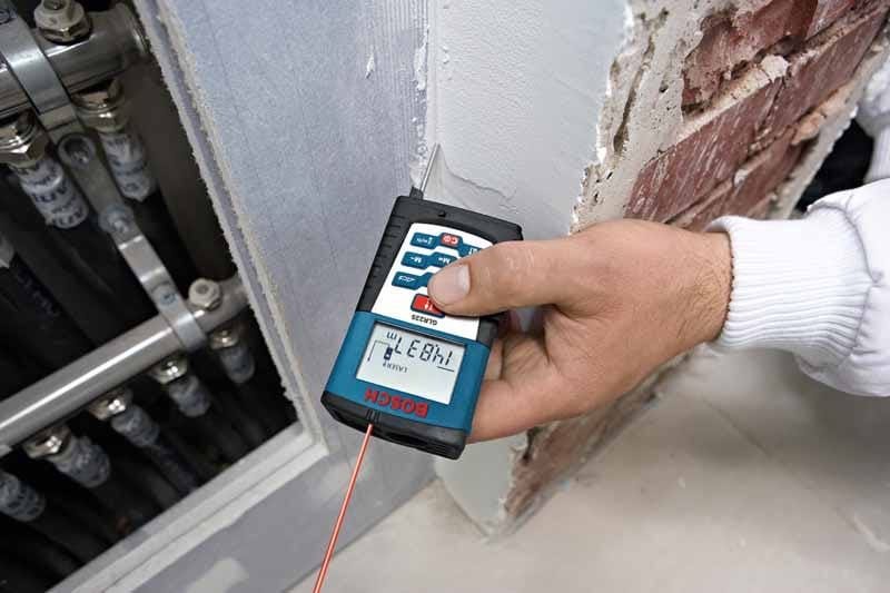 Bosch GLR225 Laser Distance Measure