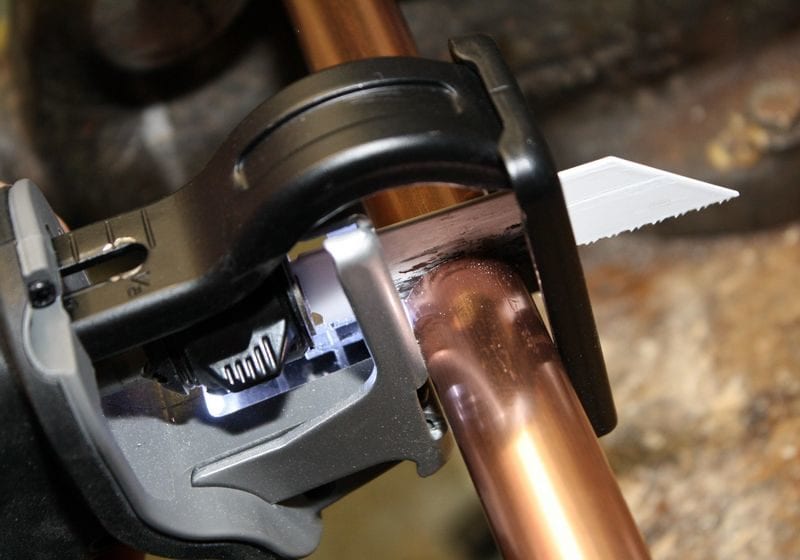 Porter Cable PCL120CRC-2 12V Cordless Pivoting Reciprocating Saw metal appication