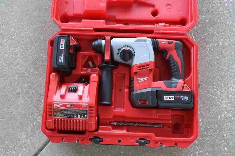 Milwaukee M18 Cordless SDS+ Rotary Hammer kit