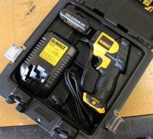 DeWalt DCT414S1 12V MAX Infrared Thermometer Kit