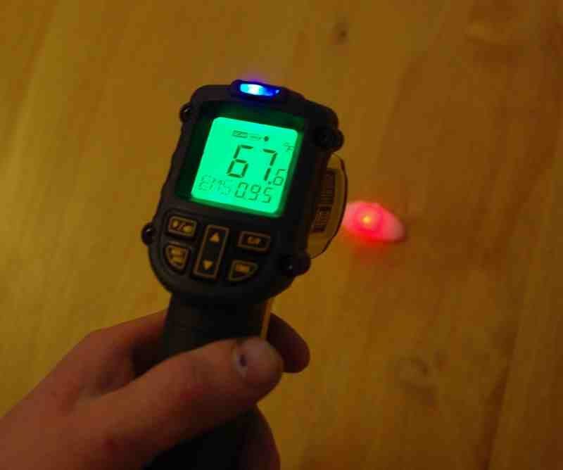 DeWalt DCT414S1 12V MAX Infrared Thermometer - laser feature