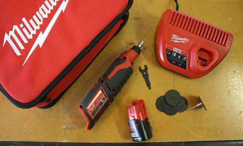 Milwaukee 2460-21 M12 Cordless Lithium-Ion Rotary Tool Kit