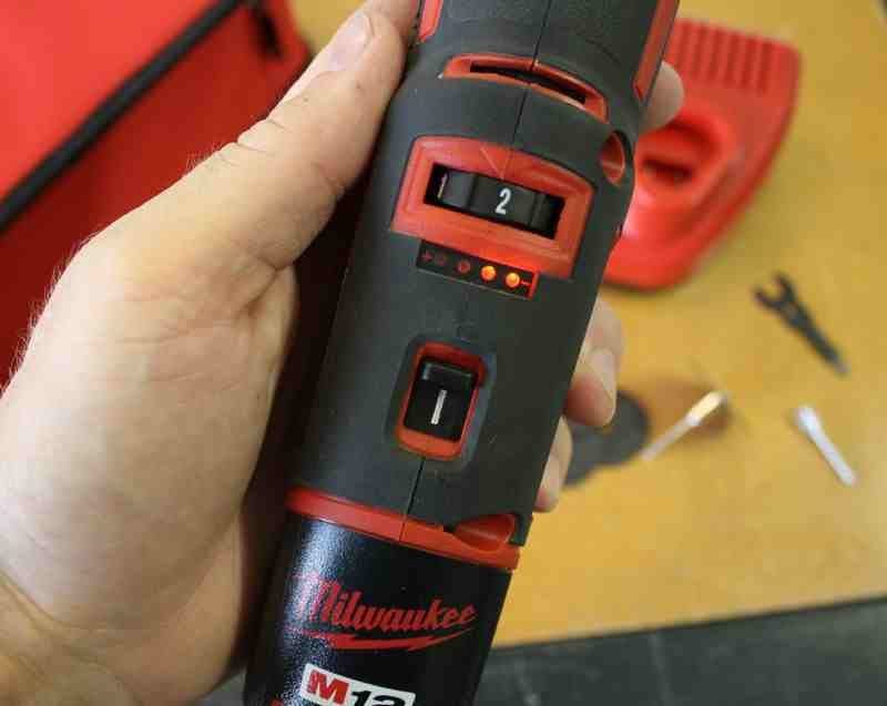 Milwaukee 2460-21 M12 Rotary Tool speed control