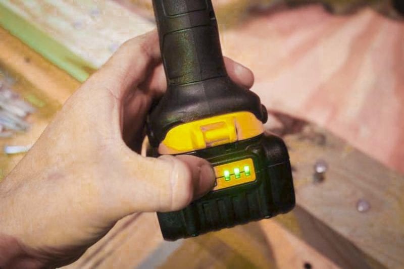 DeWalt 20V battery levels