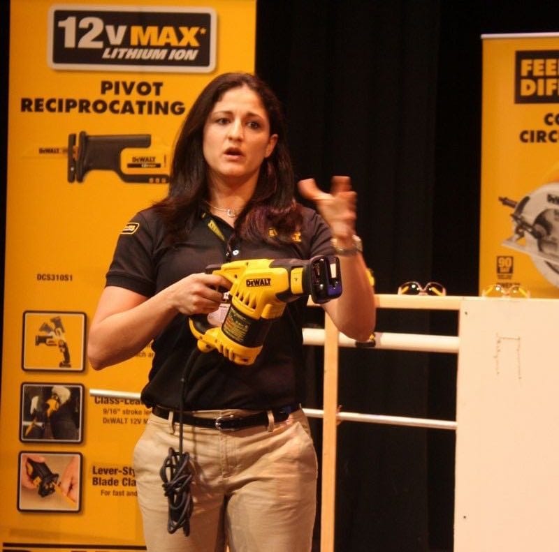 DeWalt DWE357 Reciprocating Saw demo
