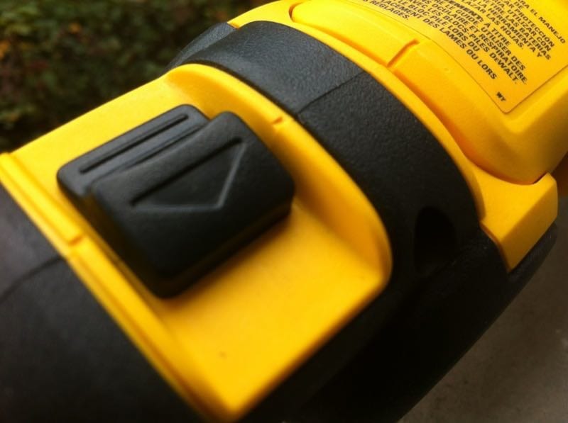 DeWalt DCS310S1 pivot release
