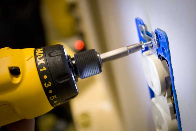 DeWalt 8V gyroscopic screwdriver