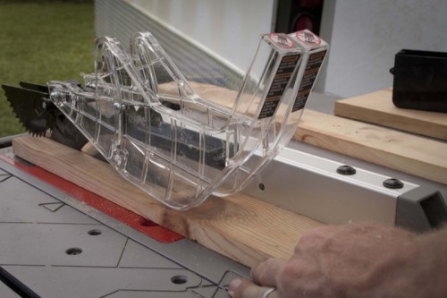 ryobi RTS31 table saw cutting1