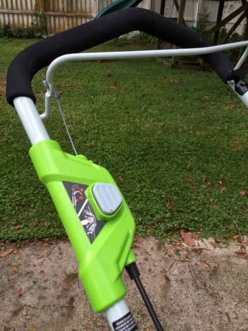 Greenworks 20 Twin Force safety switch