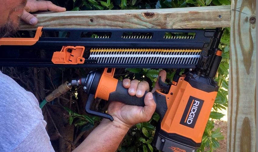 Ridgid R350RHE Framing Nailer Fencing