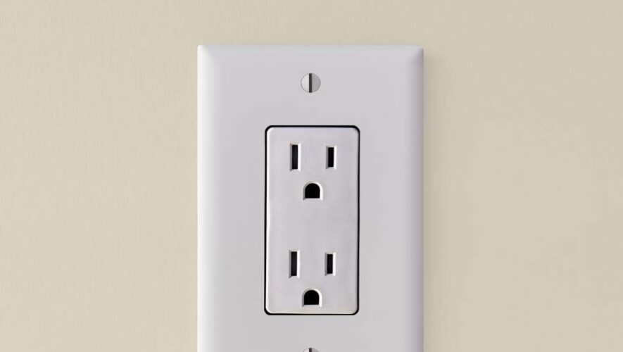 SnapPower Guidelight outlet cover LEDs