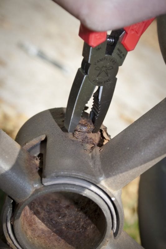 Vampire Vampliers twisting2