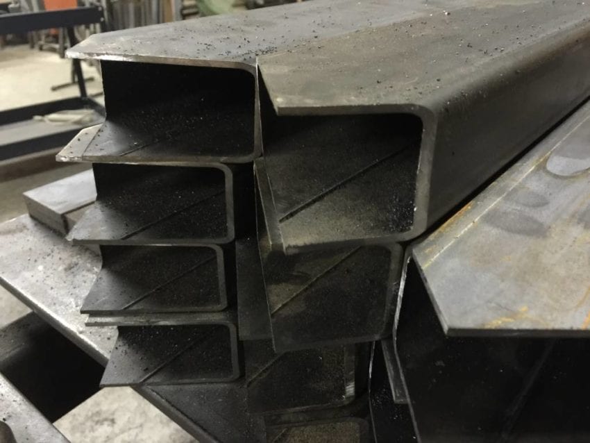 Milwaukee 6370 clean finished cuts