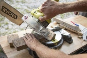 Ryobi TS1143L Compact Miter Saw Miter Cut