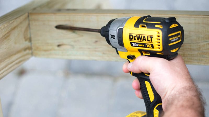 DeWalt DCF886 Impact Driver Fastening