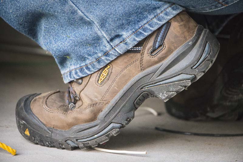 Keen Utility Braddock boots crouch