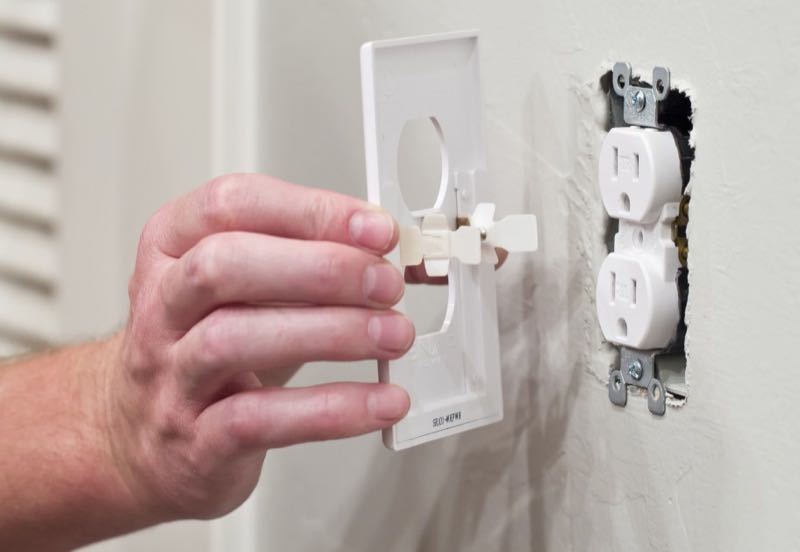 SnapPower charger tabs