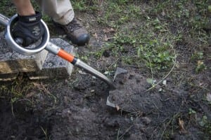 Bosse Round Shovel digging