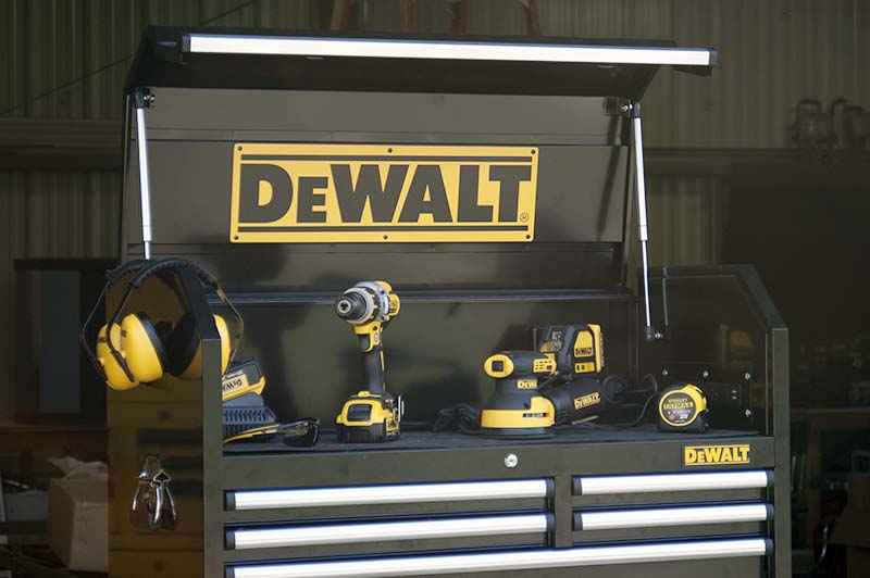 DeWalt 40' Tool Chest Open
