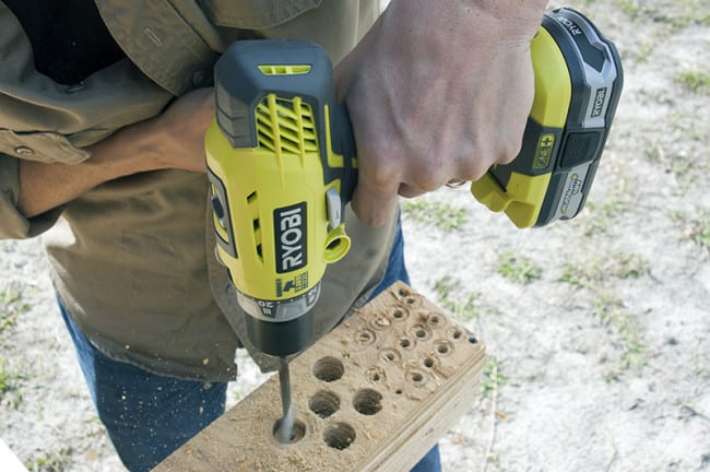 Ryobi P1812 Hammer Drill Kit Action