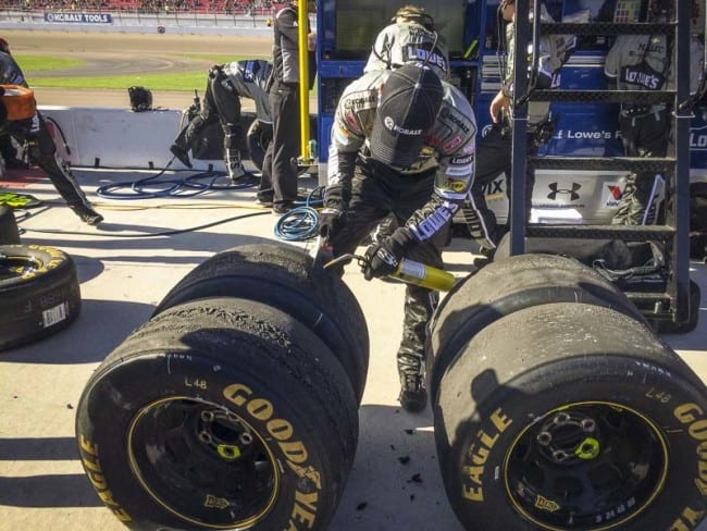 Lowes Kobalt 400 pit