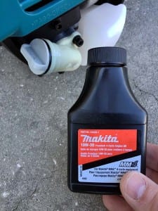 Makita EM2650LH 4-Stroke String Trimmer Oil