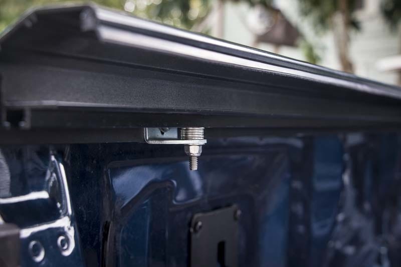 Peragon tonneau cover bracket