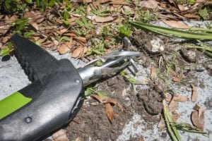 Ames stand up weeder eject