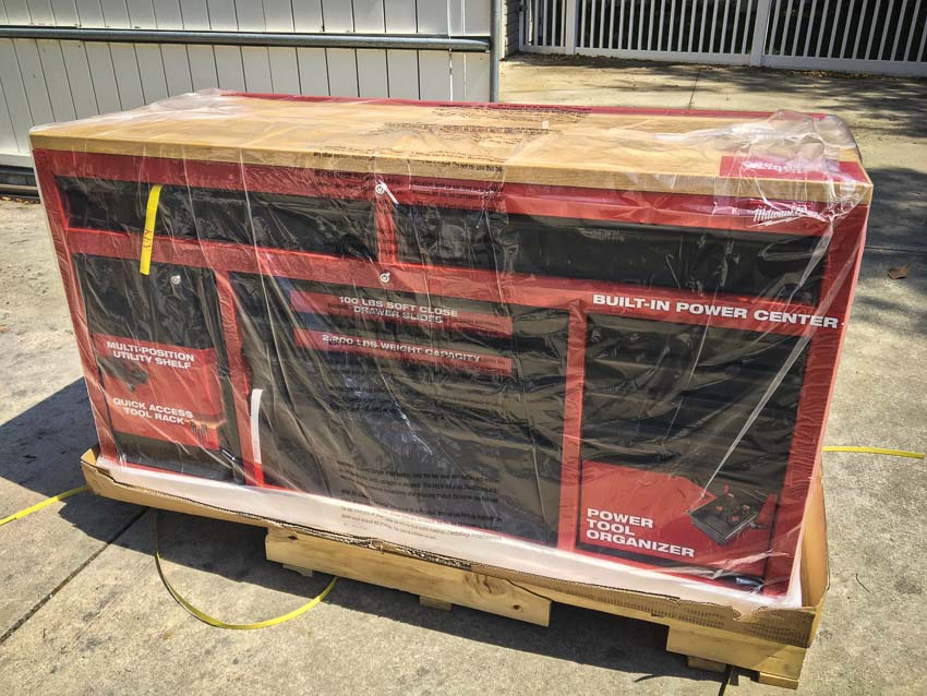 Milwaukee 60-inch work station freight