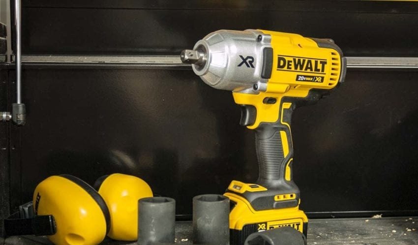 DeWalt DCF899P2 20V Max XR High Torque Impact Wrench Feature