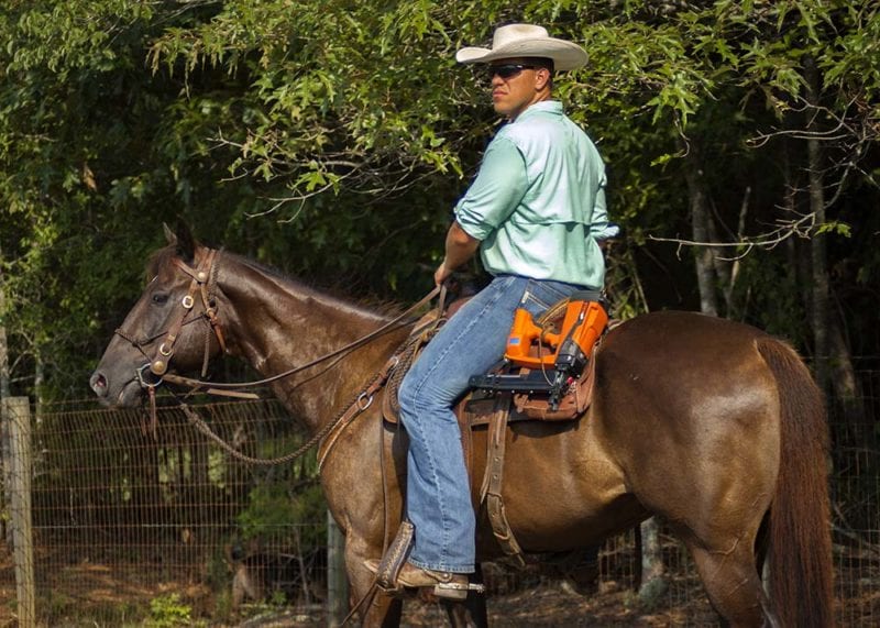 Stockade ST400i Fencing Stapler - Luke Horseback Lo-res
