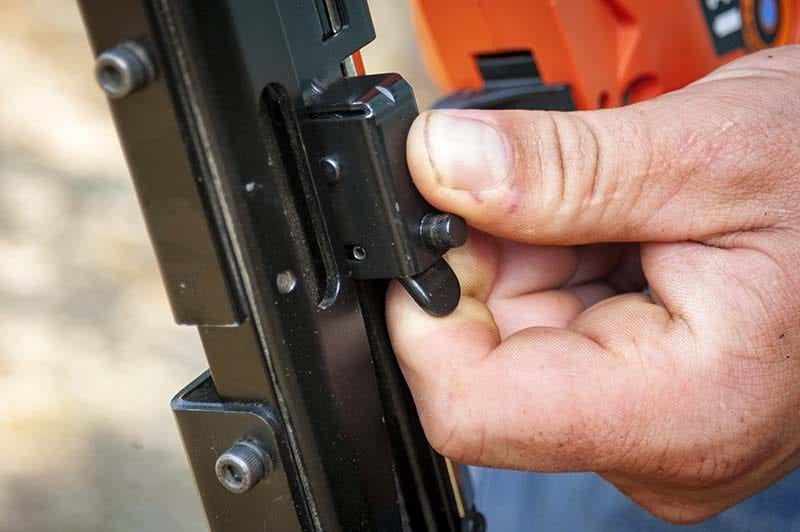 Stockade ST400i Fencing Stapler - Pusher Lo-Res