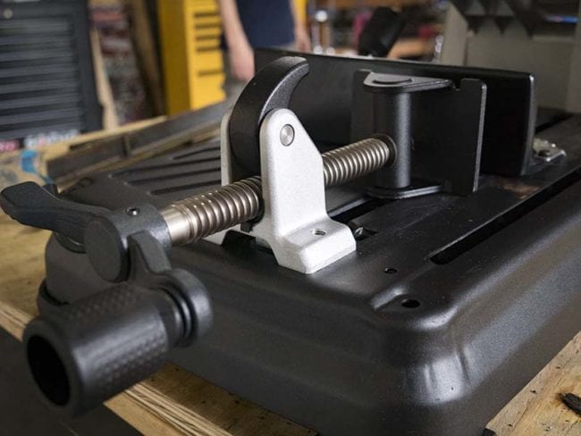 DeWalt DW872 14-Inch Multi-Cutter Saw 03