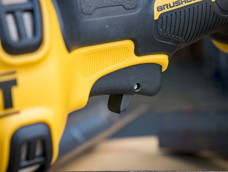 DeWalt FlexVolt 60V Max Grinder 08