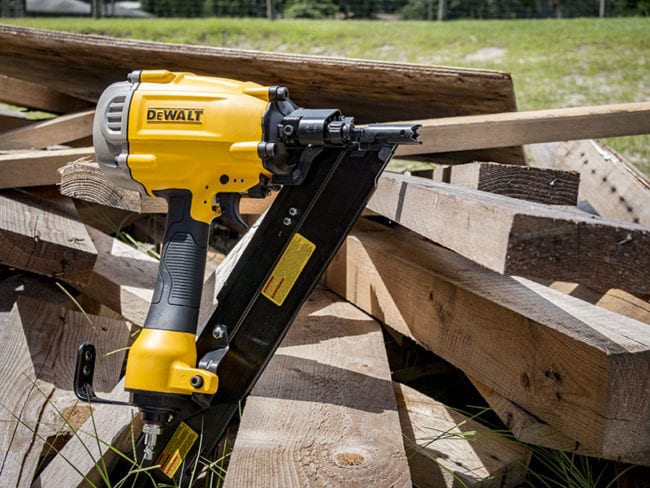 DeWalt DWF83PT 30-Degree Framing Nailer