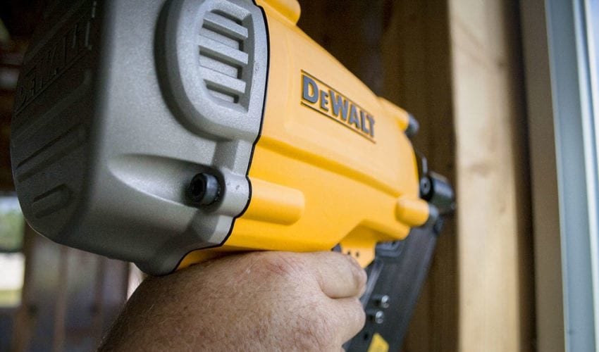 DeWalt DWF83PT 30-Degree Framing Nailer