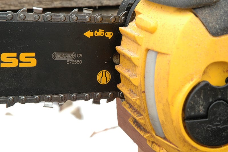 DeWalt FlexVolt Chainsaw 60V Max DCCS670