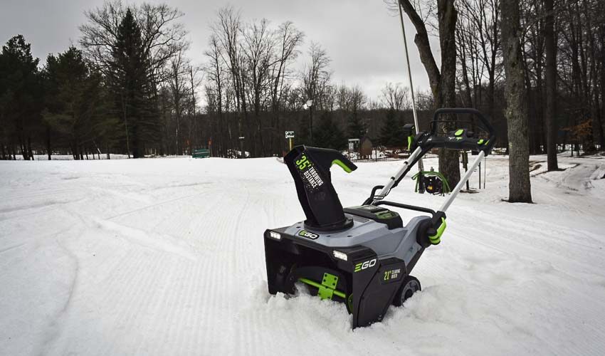 EGO 21 snow blower field