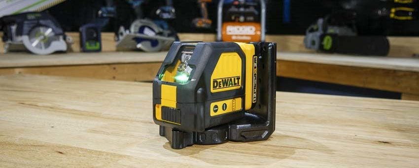 DeWalt 12V Green Cross Line Laser