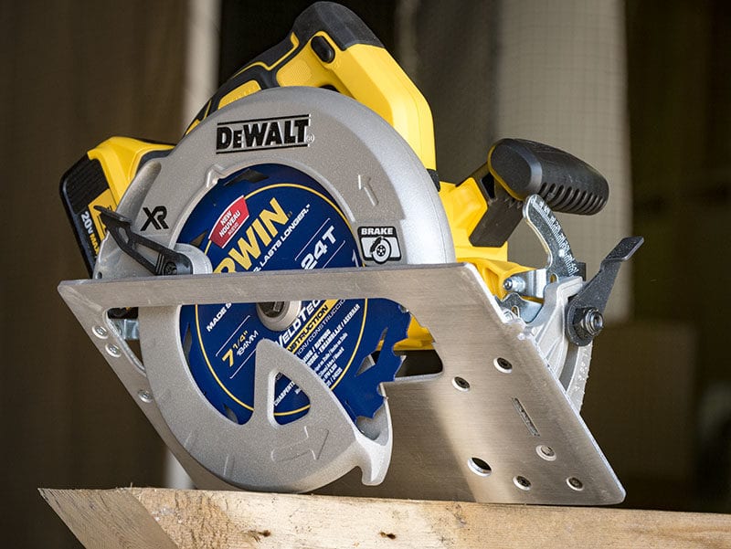 DeWalt DCS570 20V Max Brushless Circular Saw