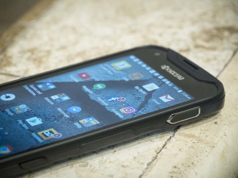 Kyocera DuraForce Pro phone power