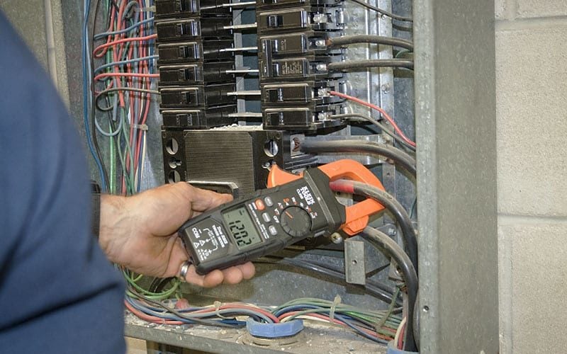 Klein Tools AC/DC Auto-Ranging Digital Clamp Meter
