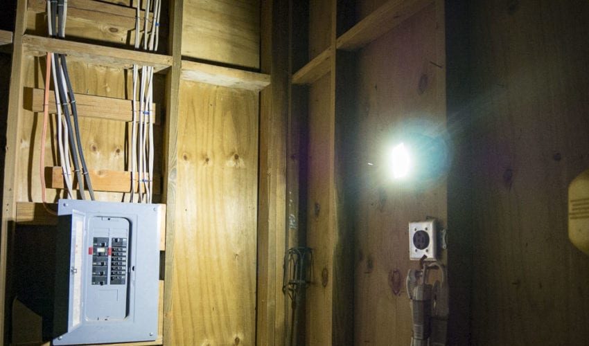 Milwaukee M12 Rover Compact Flood Light