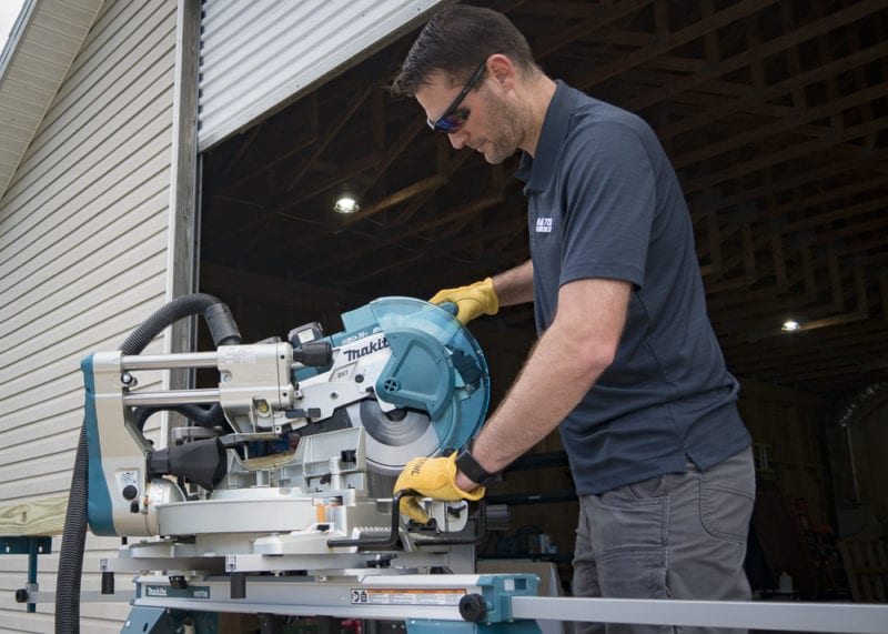 Makita 10" Cordless Miter Saw XSL06 Review