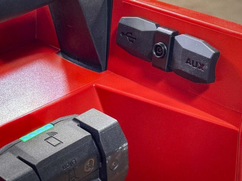 Hilti R 6-22 Radio Aux and USB