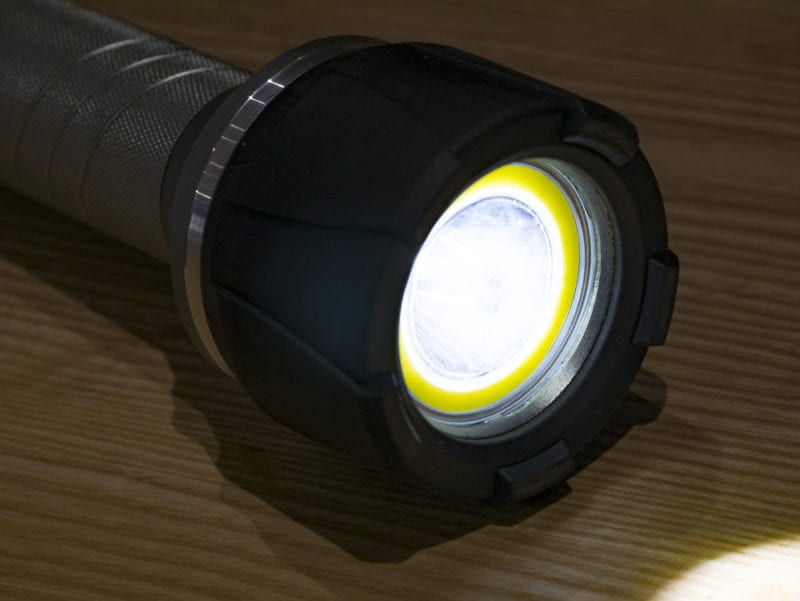 Husky 700-Lumen Aluminum Flashlight