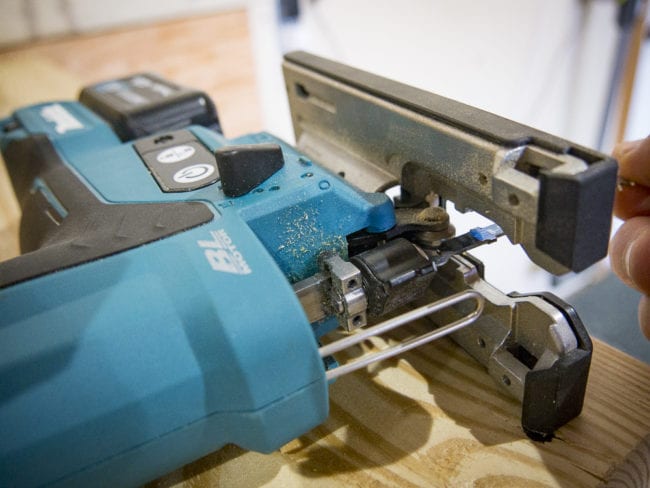 Makita 12V CXT Jig Saw Barrel Grip VJ05 Review