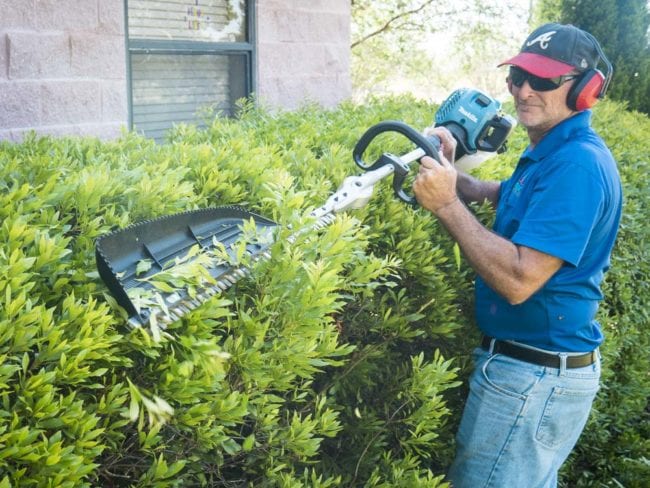 Makita Single-Side 4-Stroke Hedge Trimmer EN7350SH